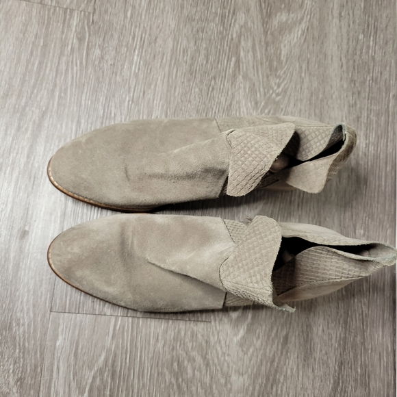 Seychelles Booties - Picture 4 of 8